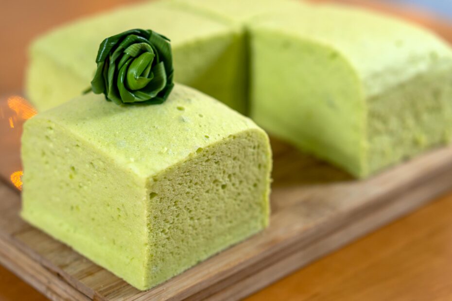 Steamed Pandan Sponge Cake 蒸香兰海绵蛋糕