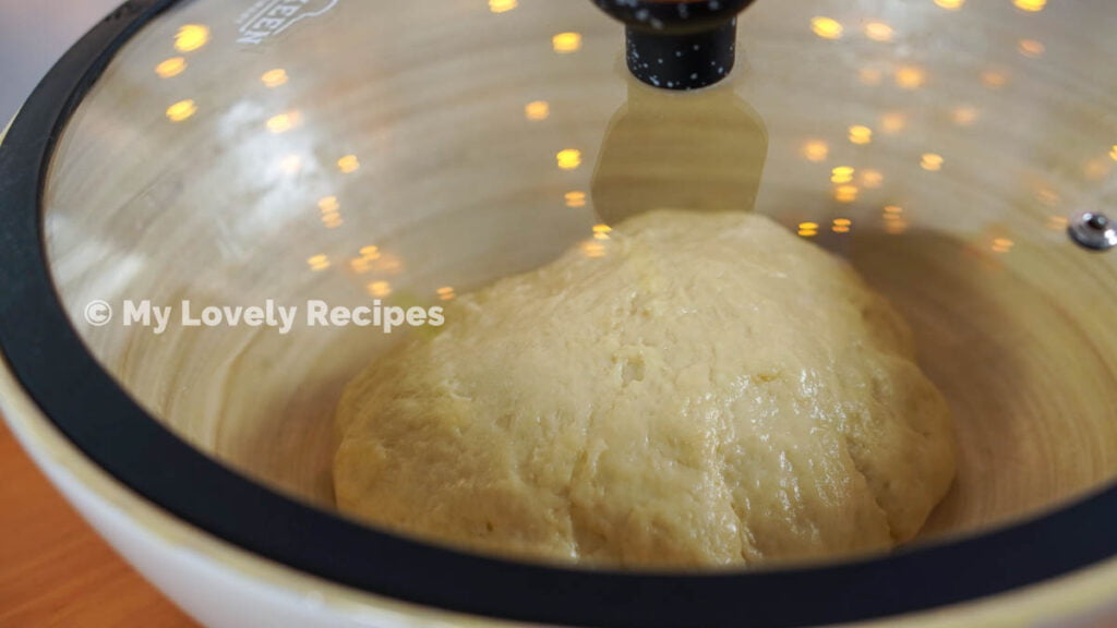 Autolyse method is about using the time to help you knead the dough